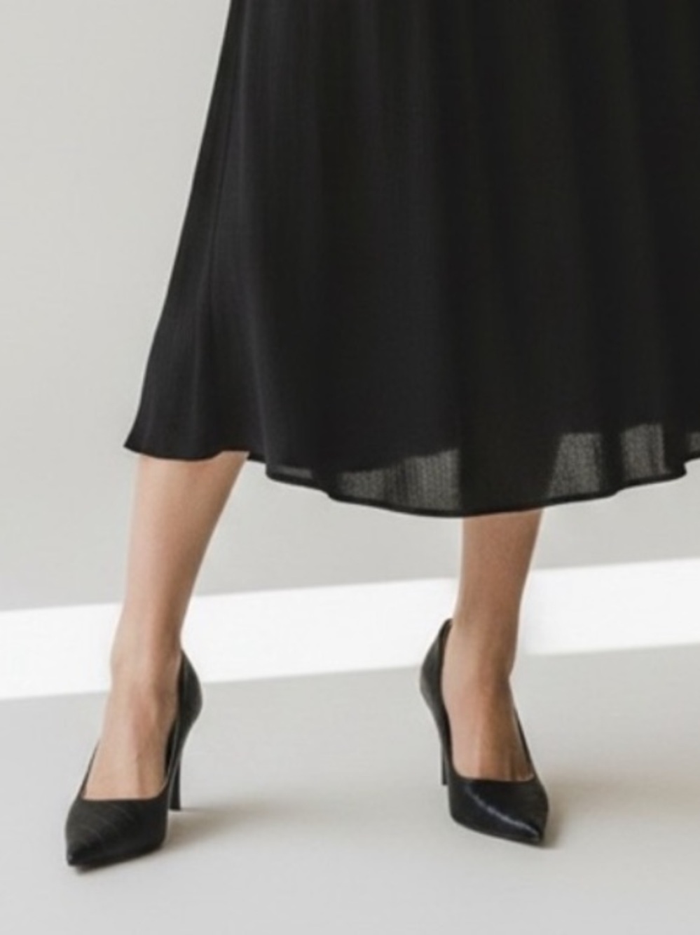 Cabrizi Delilah Black Textured Pointed-Toe Heels